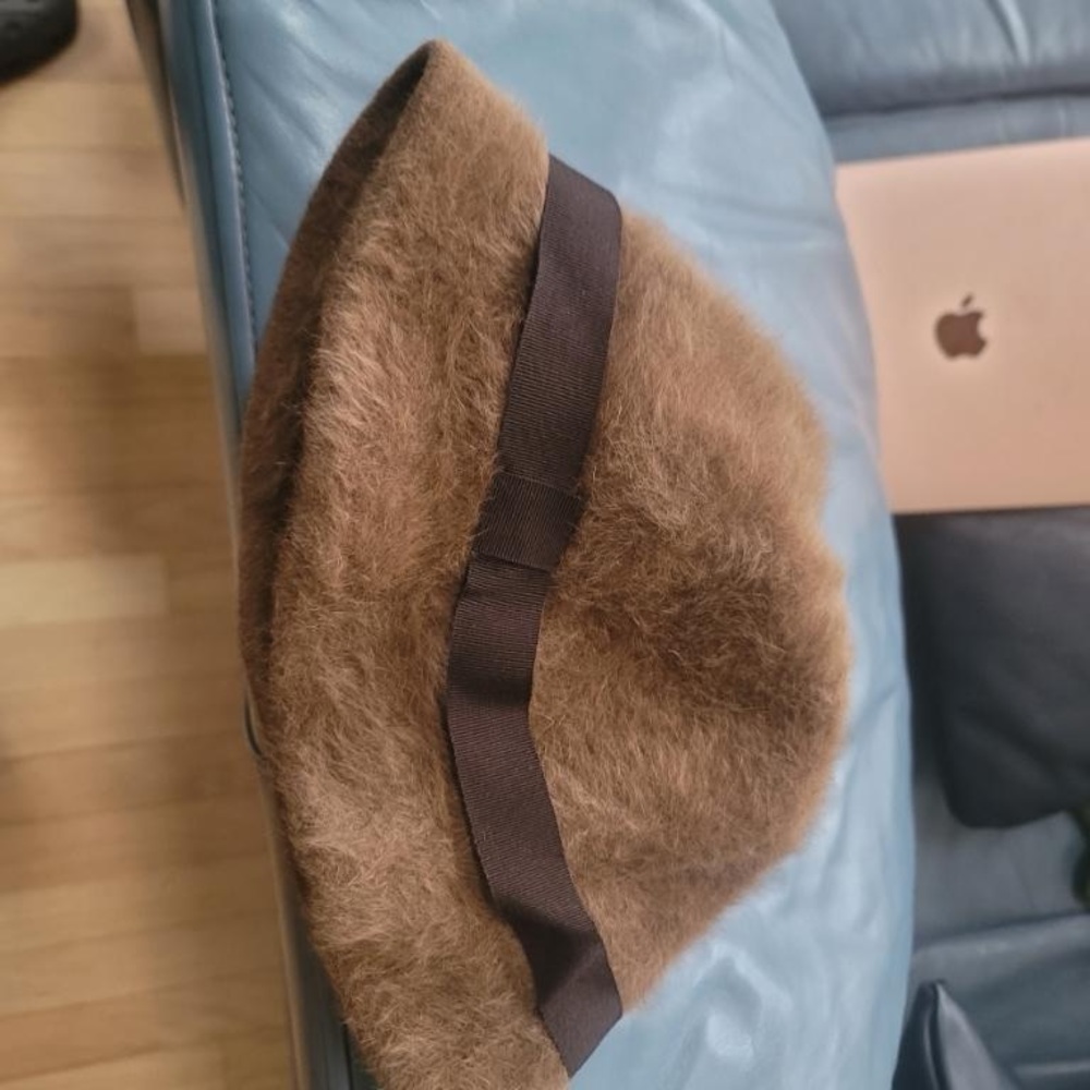 Vintage fluffy furry hat